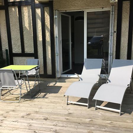 Studio Front De Mer Avec Terrasse Et Acces Direct Plage A Merville-Franceville - Fr-1-487-329 エクステリア 写真